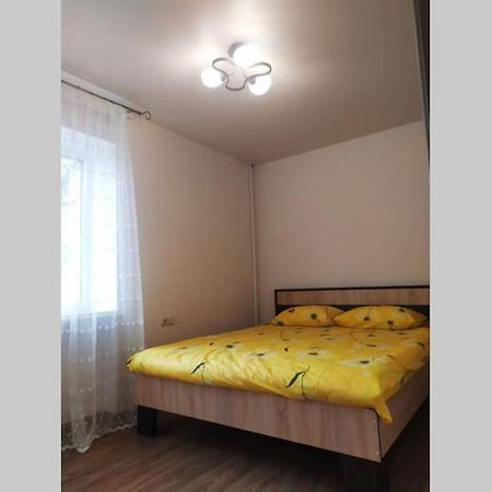 Двокімнатна Квартира Неподалік Центру Ternopil Exteriér fotografie